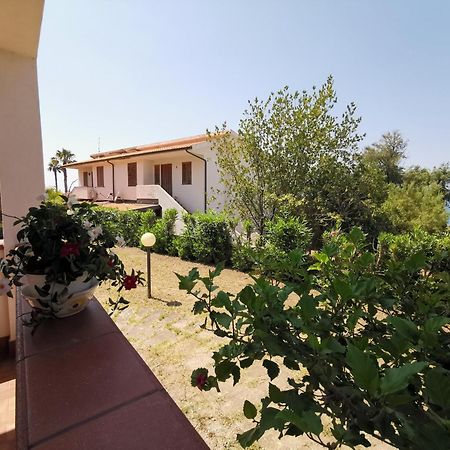 Casa Con Giardino E Terrazzo Vicino Al Mare Villa Piraino Luaran gambar